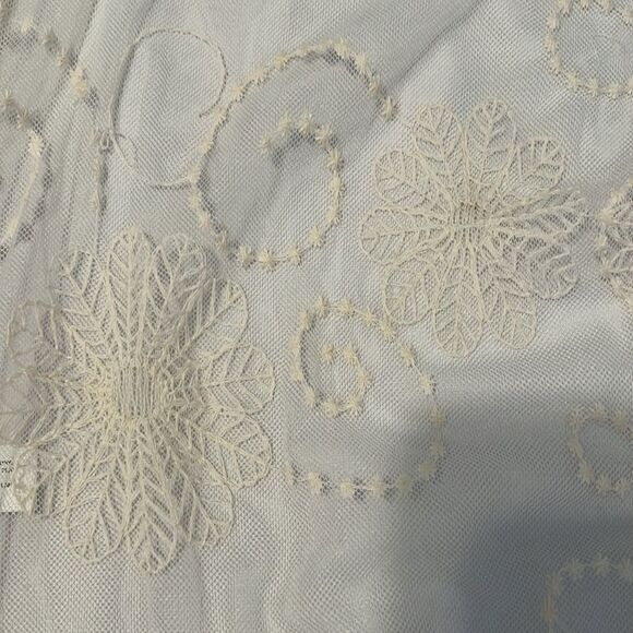 Pier1 cream colored lacy embellished oblong scarf 71” long including fringe EUC - Picture 13 of 13